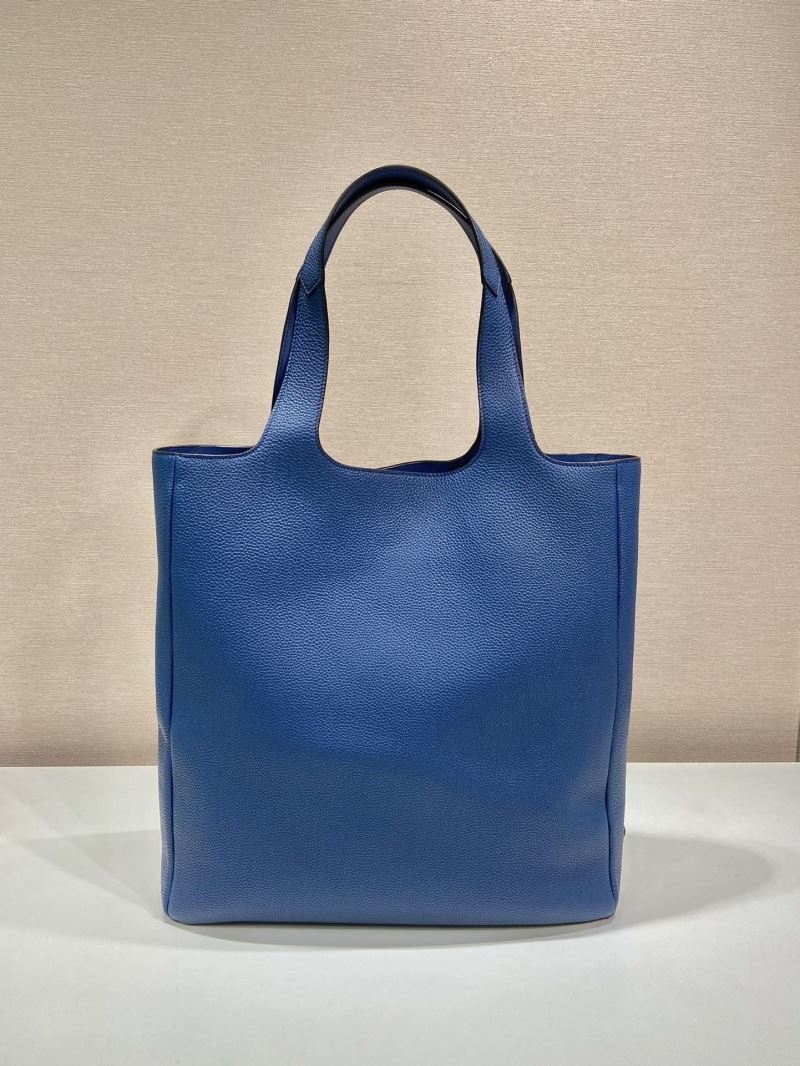 Pra*a tote bags